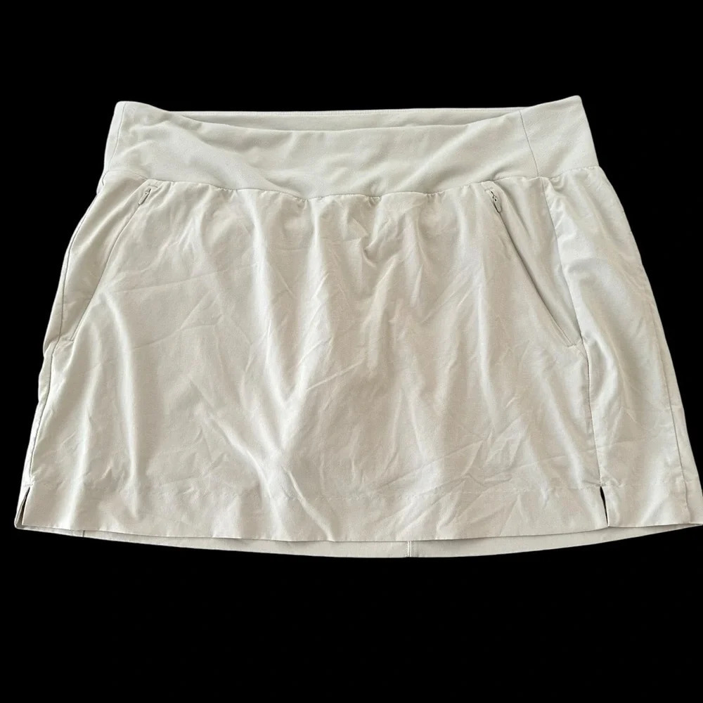 Athleta size 18 Light Beige Soho Skort Skirt Pull On Activewear Sporty
